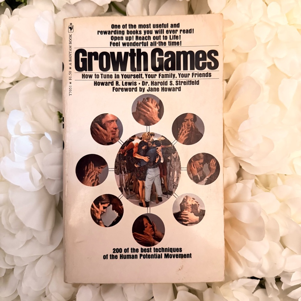📘 Vintage Growth Games Paperback – 1970s